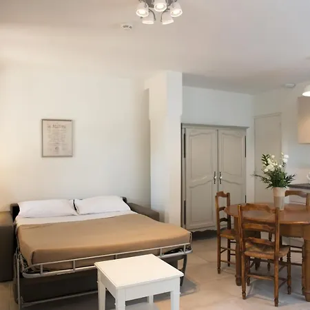 Appart hôtel Des Joncas Martigues