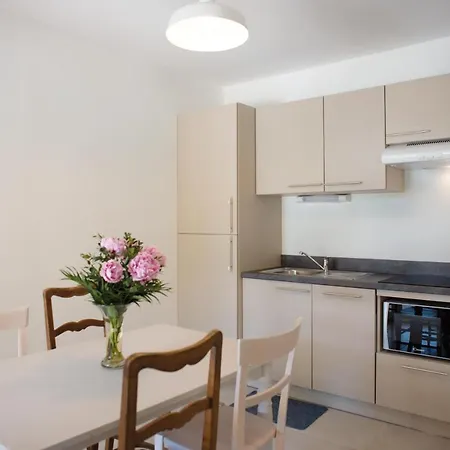 Des Joncas Aparthotel *